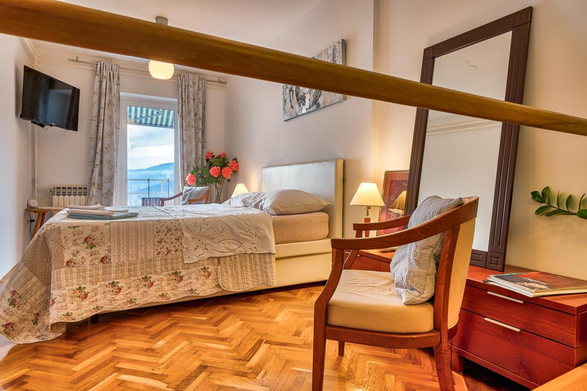Apartmani Frlan Ii. Кастав Экстерьер фото