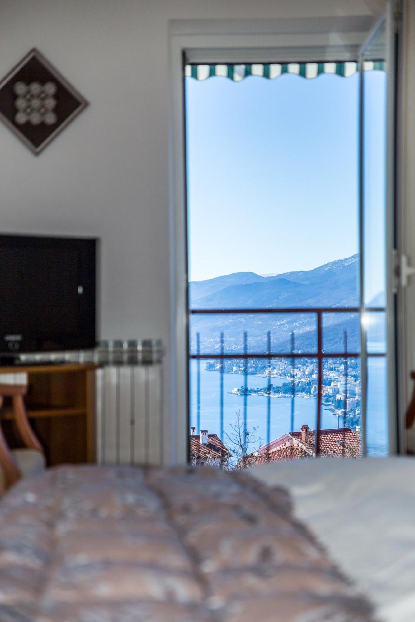 Apartmani Frlan Ii. Кастав Экстерьер фото